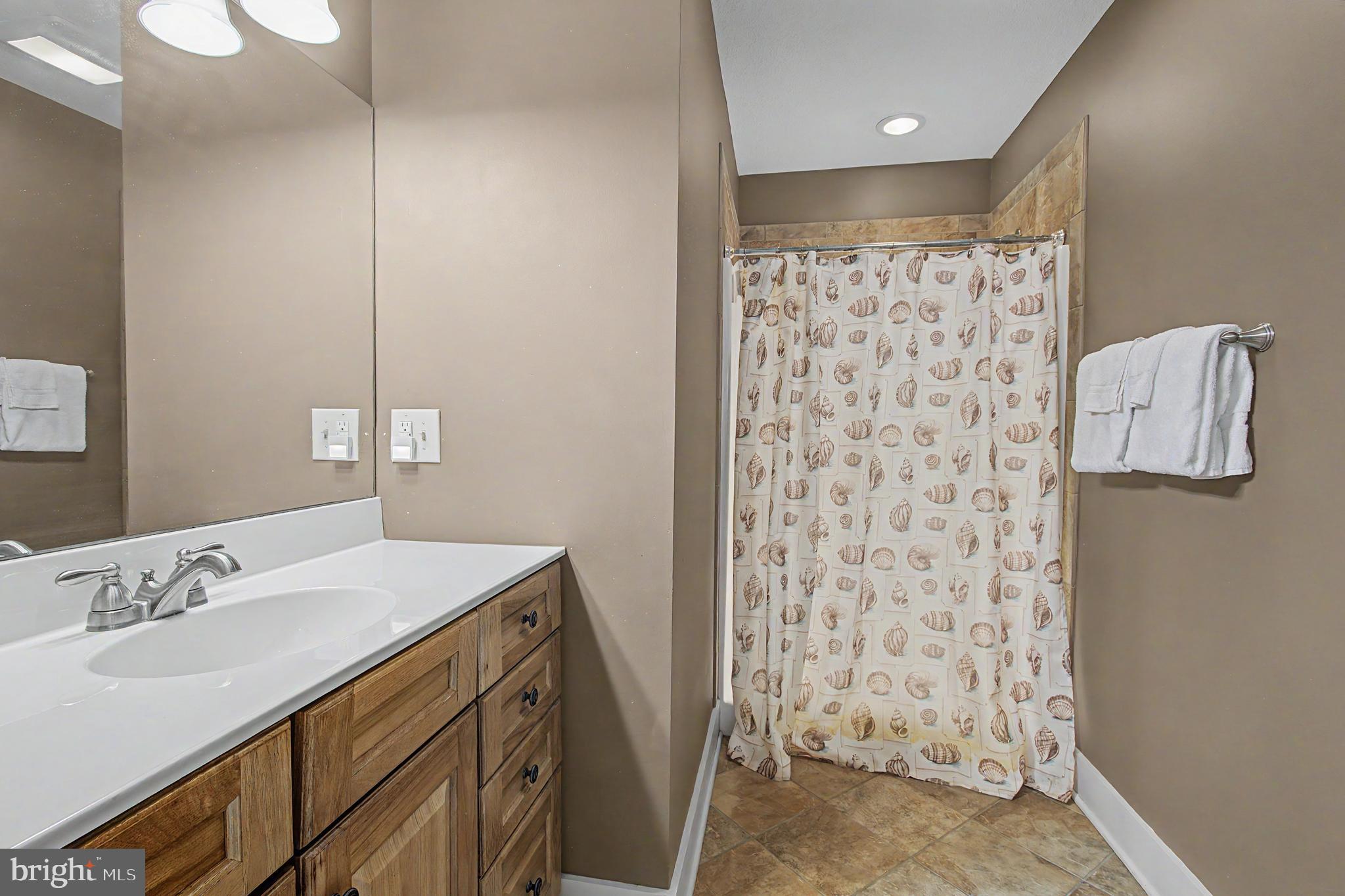 TIMBERLAKE VILLAGE - Residential