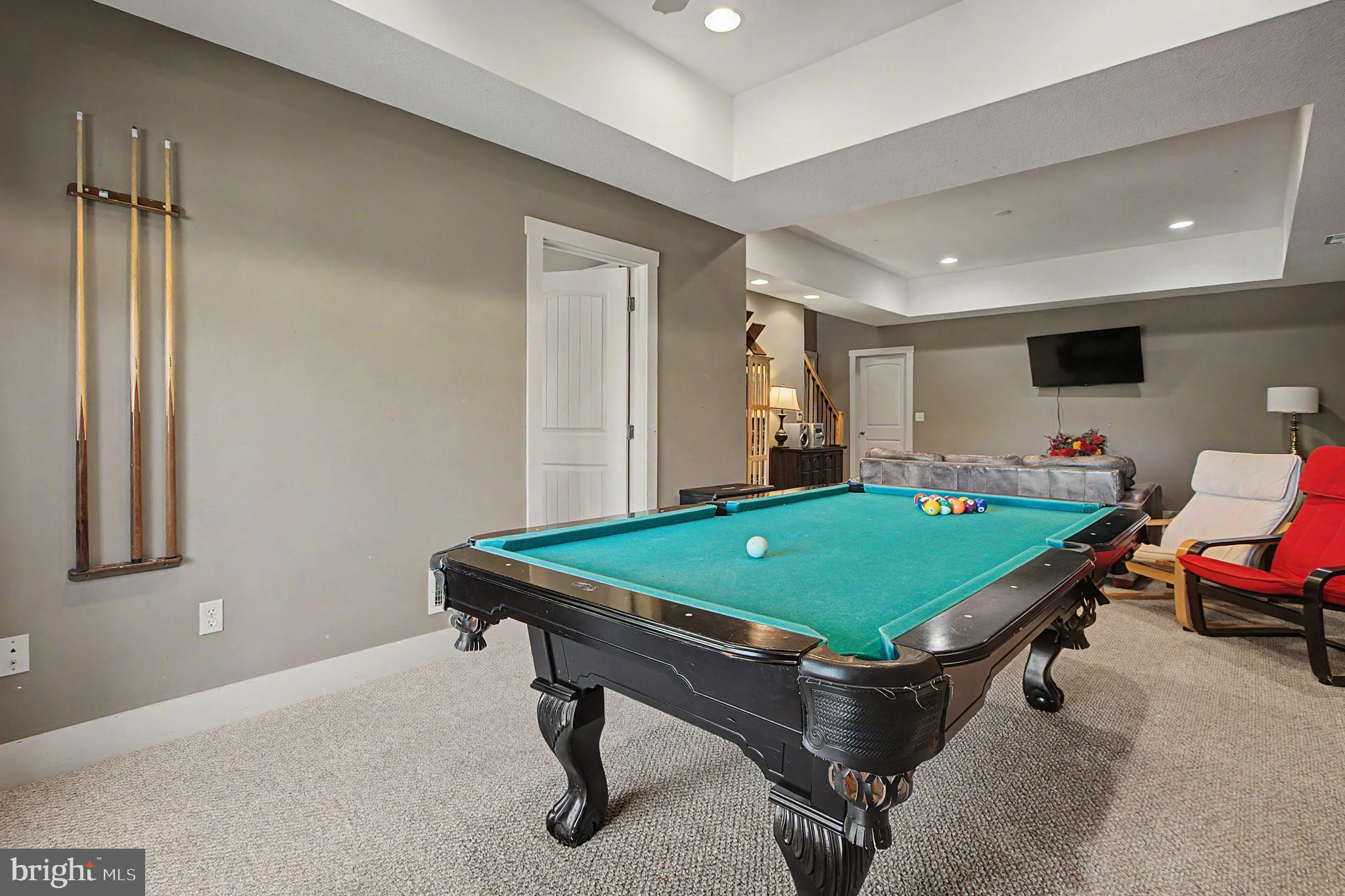 TIMBERLAKE VILLAGE - Residential
