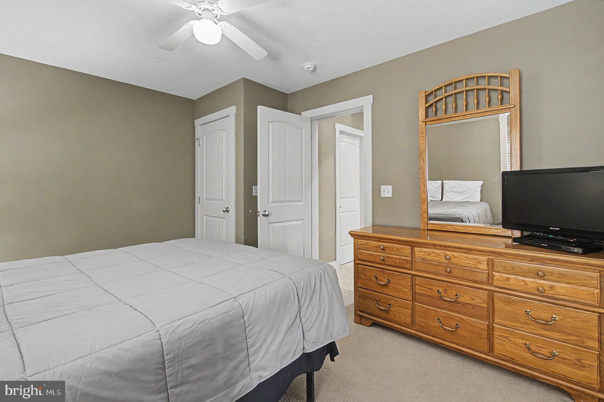 TIMBERLAKE VILLAGE - Residential