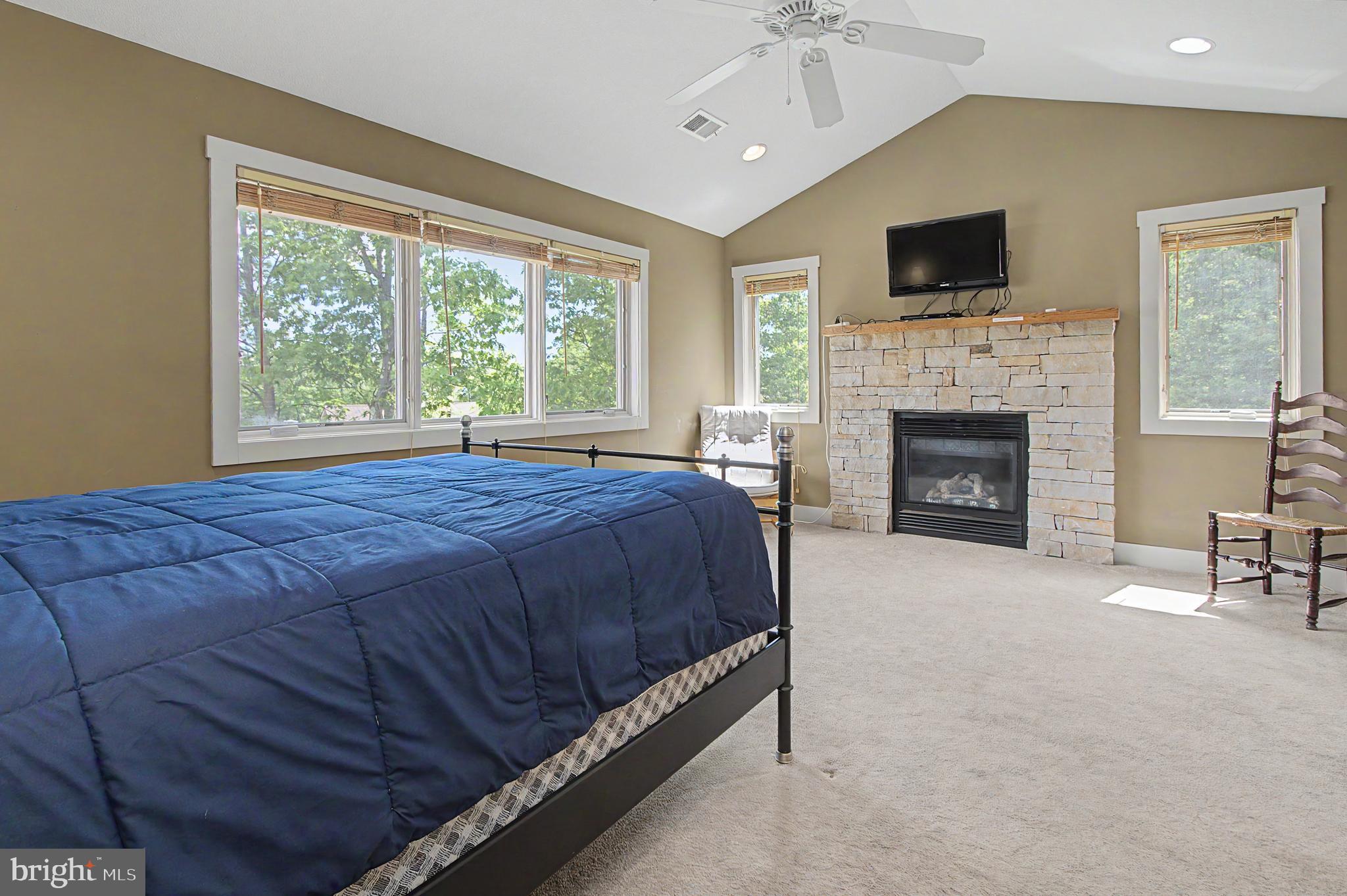 TIMBERLAKE VILLAGE - Residential