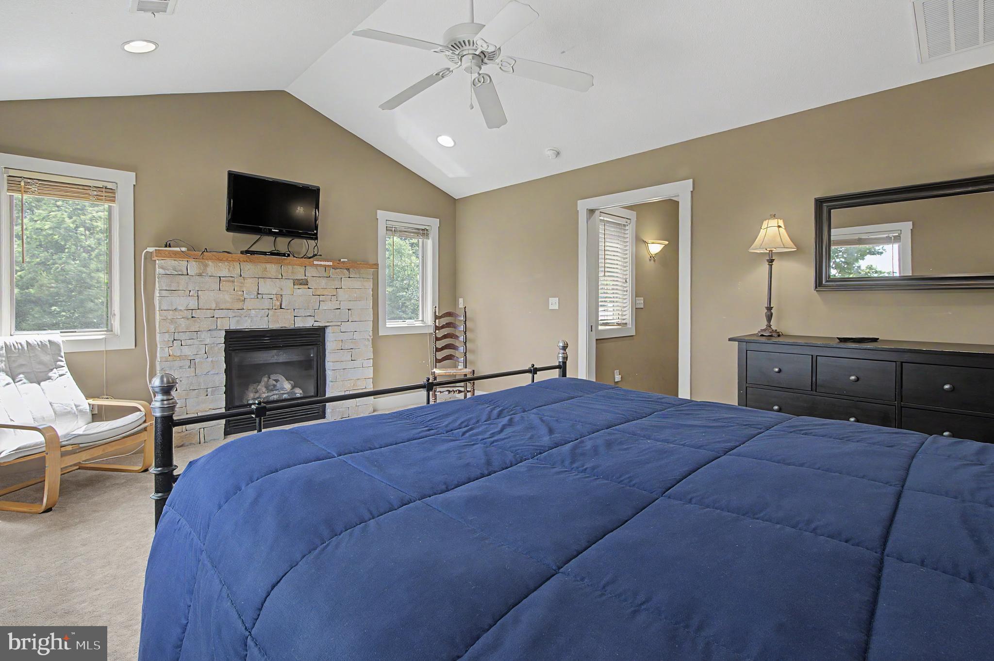 TIMBERLAKE VILLAGE - Residential