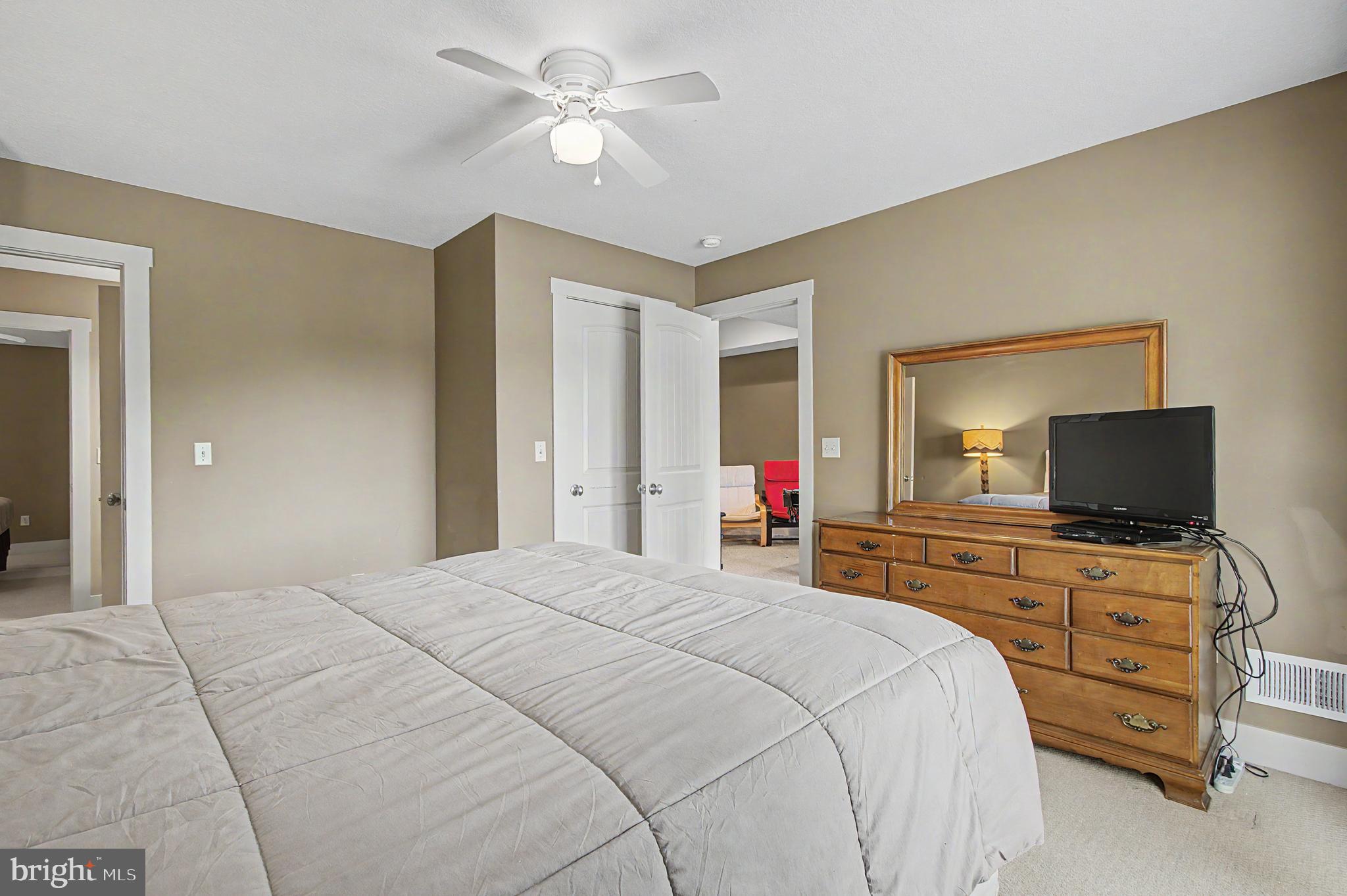 TIMBERLAKE VILLAGE - Residential