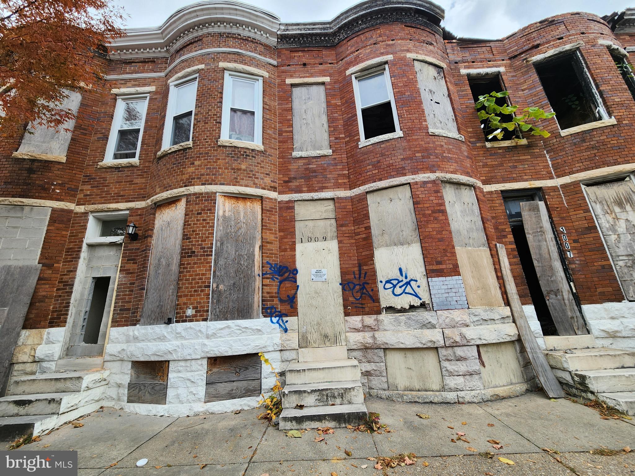 SANDTOWN-WINCHESTER - Residential