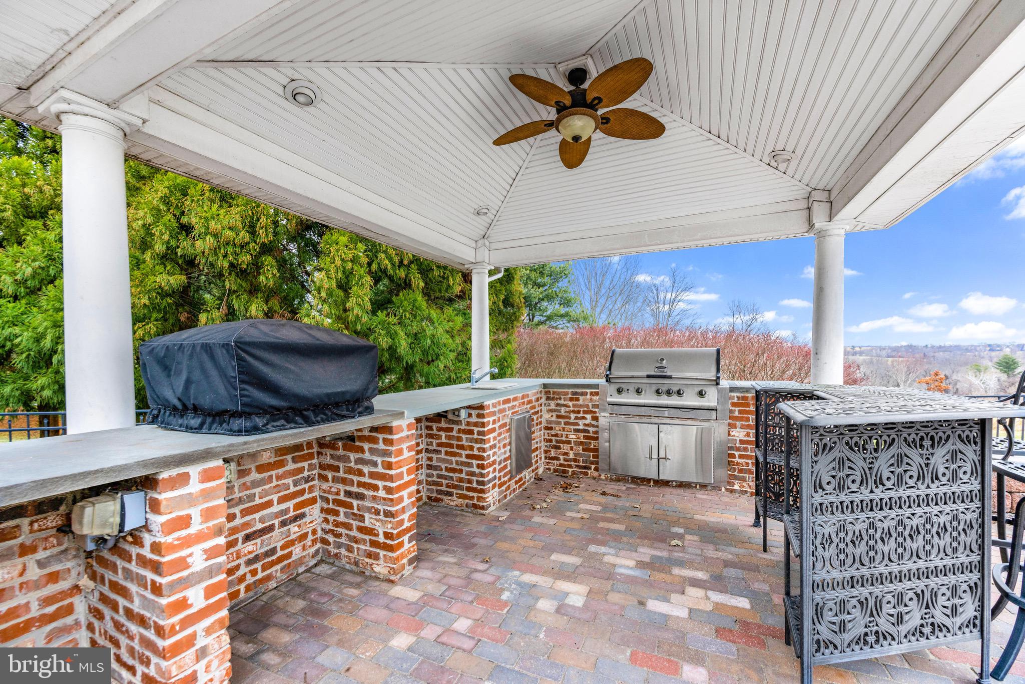 HUNT VALLEY ESTATES - Residential