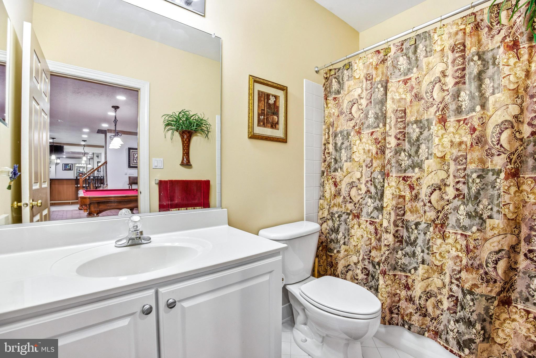 HUNT VALLEY ESTATES - Residential