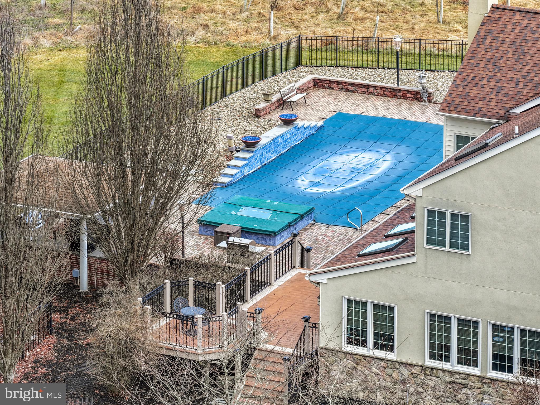 HUNT VALLEY ESTATES - Residential