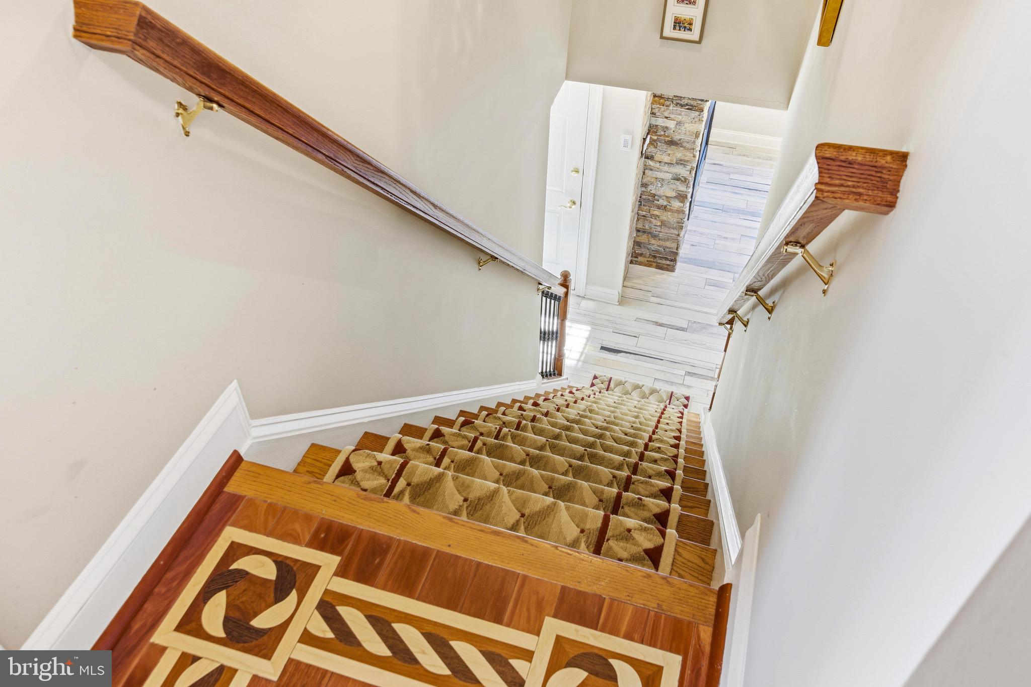 HUNT VALLEY ESTATES - Residential