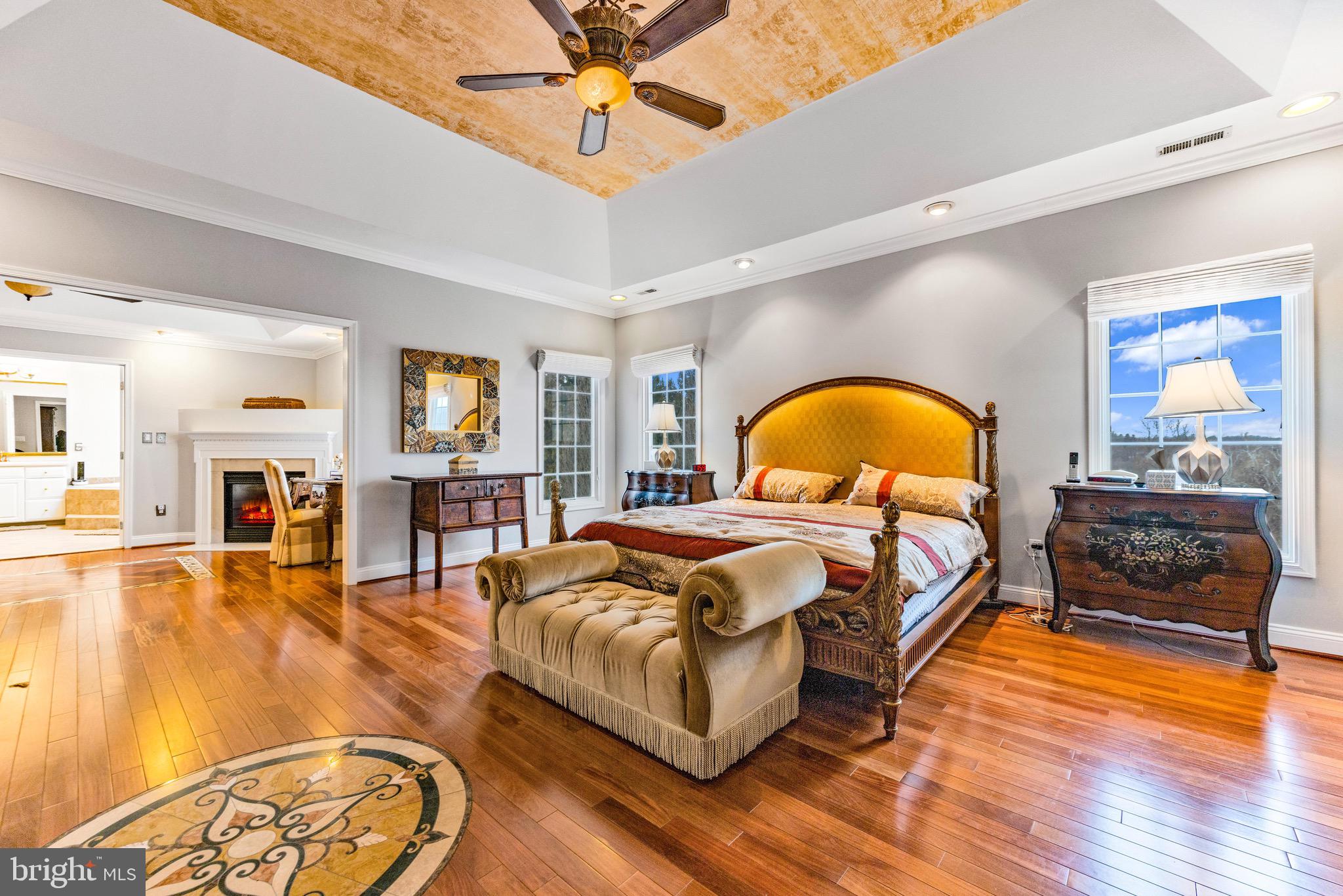 HUNT VALLEY ESTATES - Residential