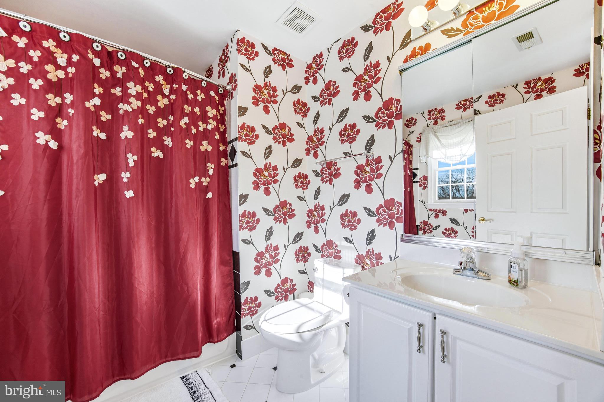 HUNT VALLEY ESTATES - Residential