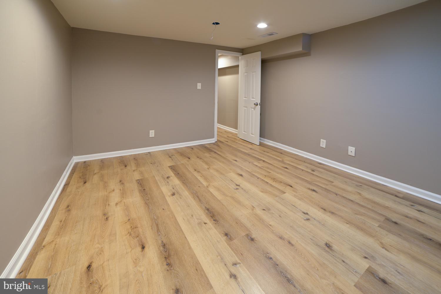 TEMPLE UNIVERSITY - Commercial Sale