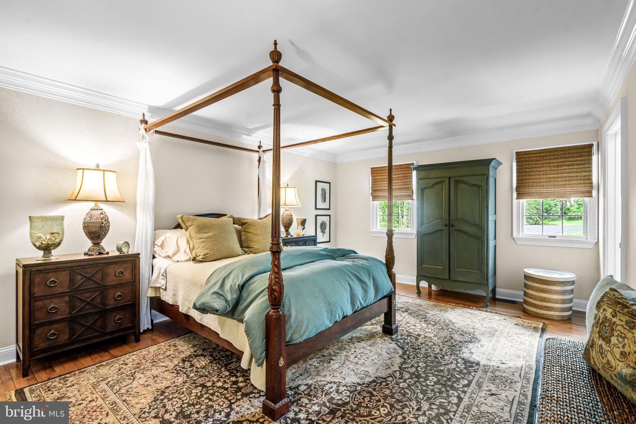 PEBBLE HILL - Residential