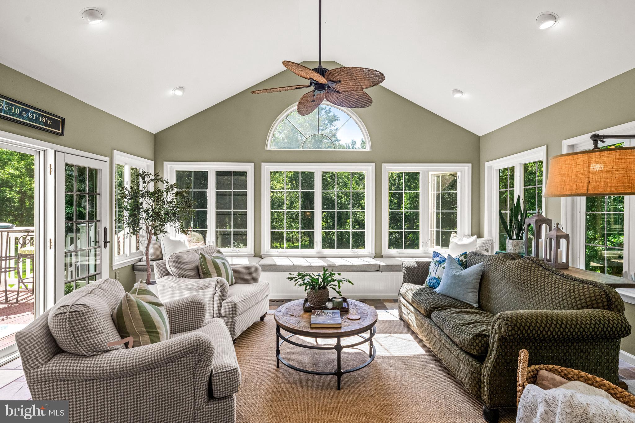 PEBBLE HILL - Residential