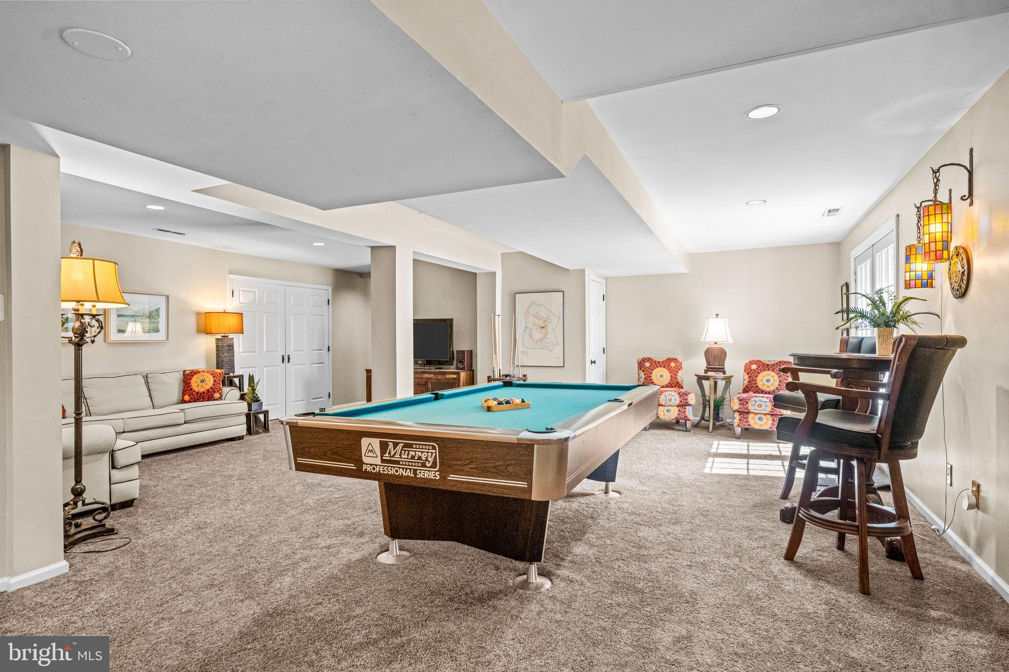 PEBBLE HILL - Residential