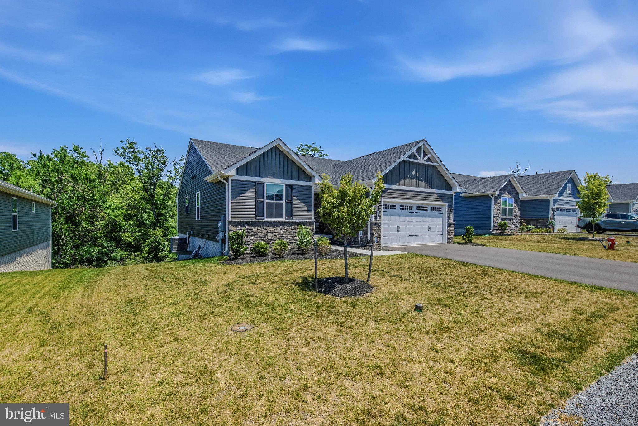 ARCADIA NORTH - Residential