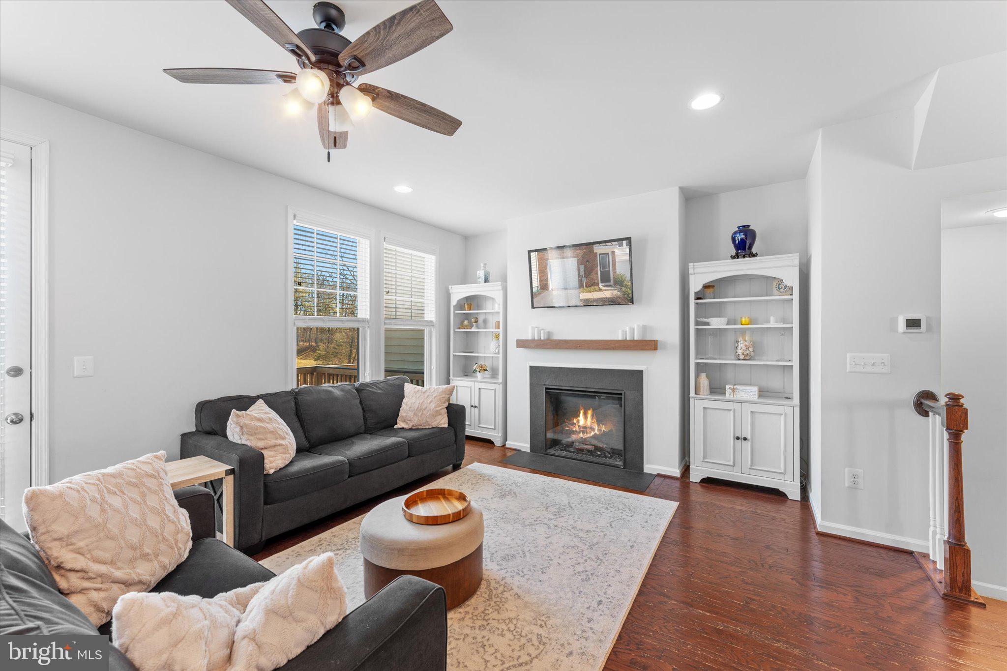 FIELDSTONE - Residential