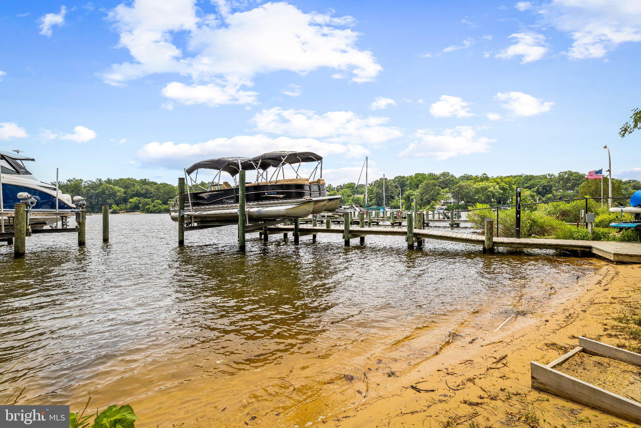 WHITNEYS LANDING - Residential