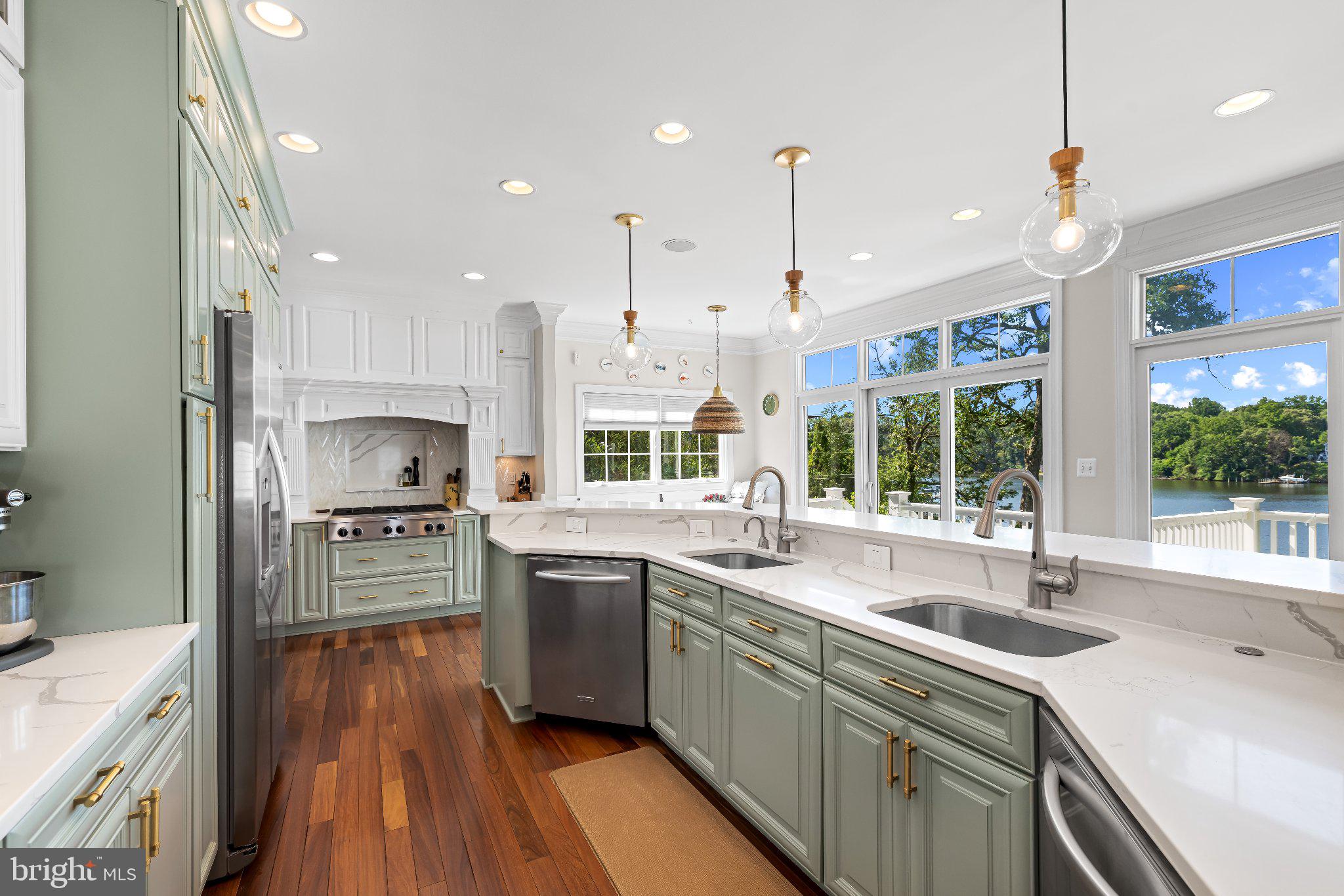 WHITNEYS LANDING - Residential