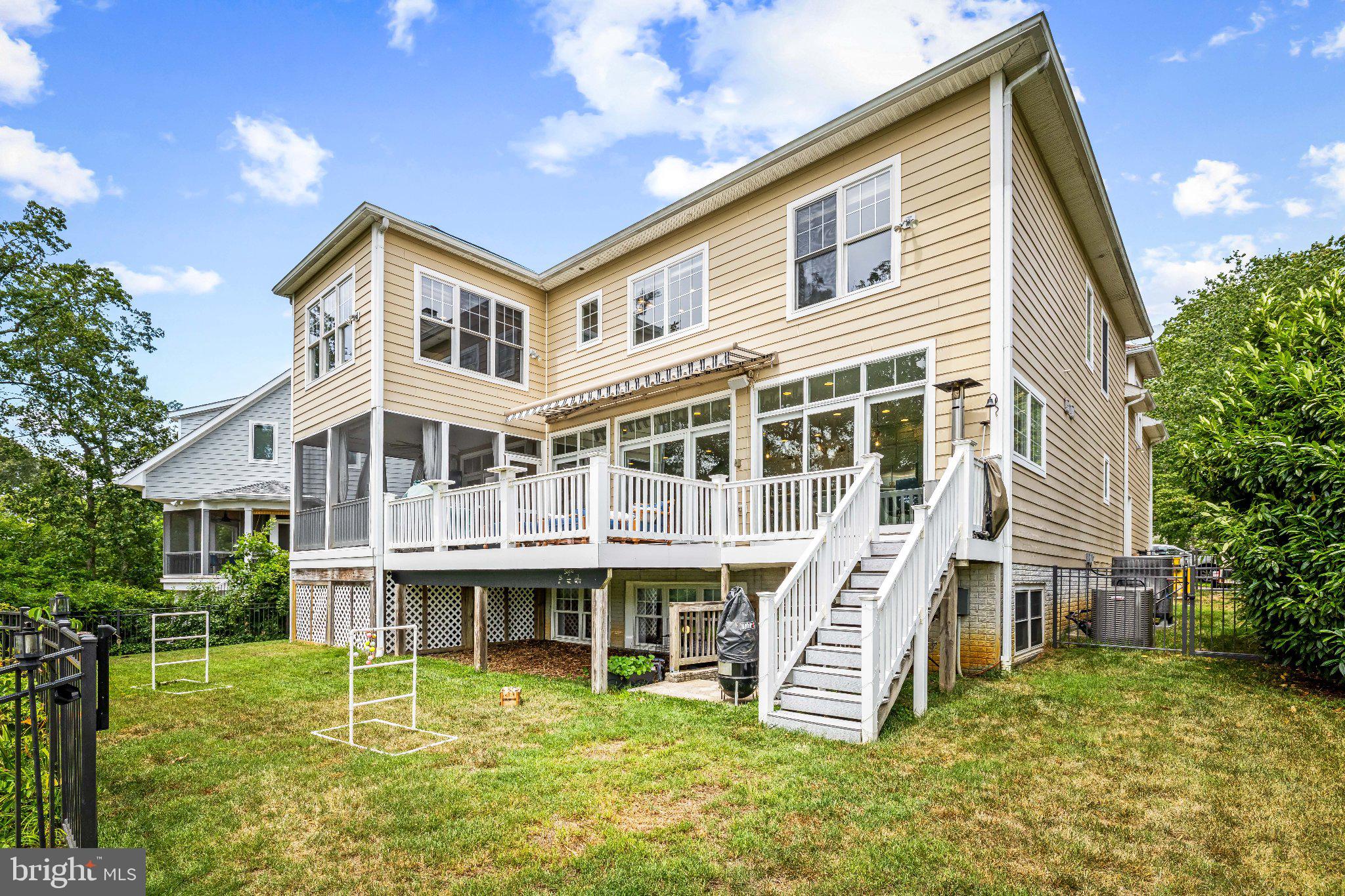 WHITNEYS LANDING - Residential