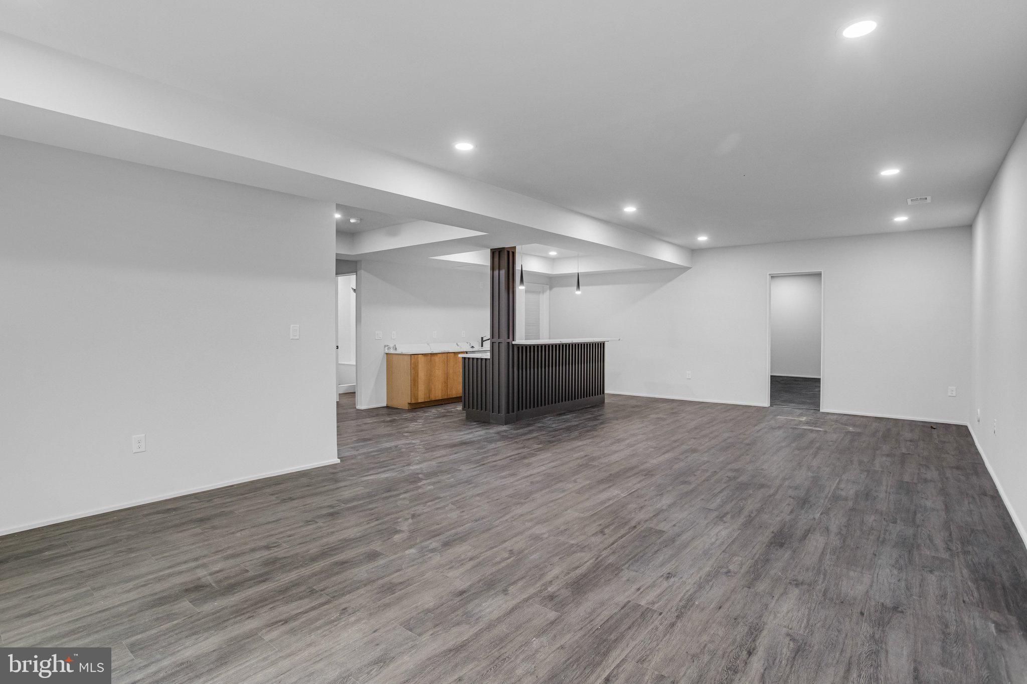 DUNN LORING WOODS - Residential