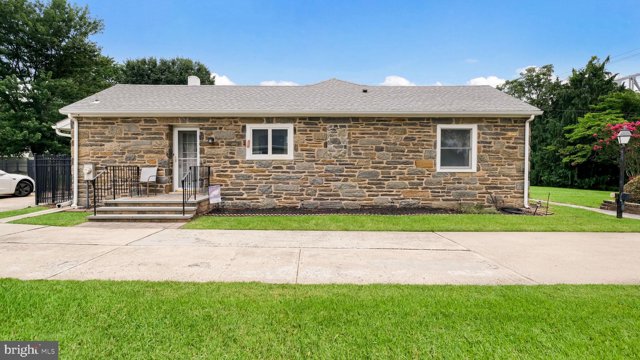 LANDRETH MANOR - Residential