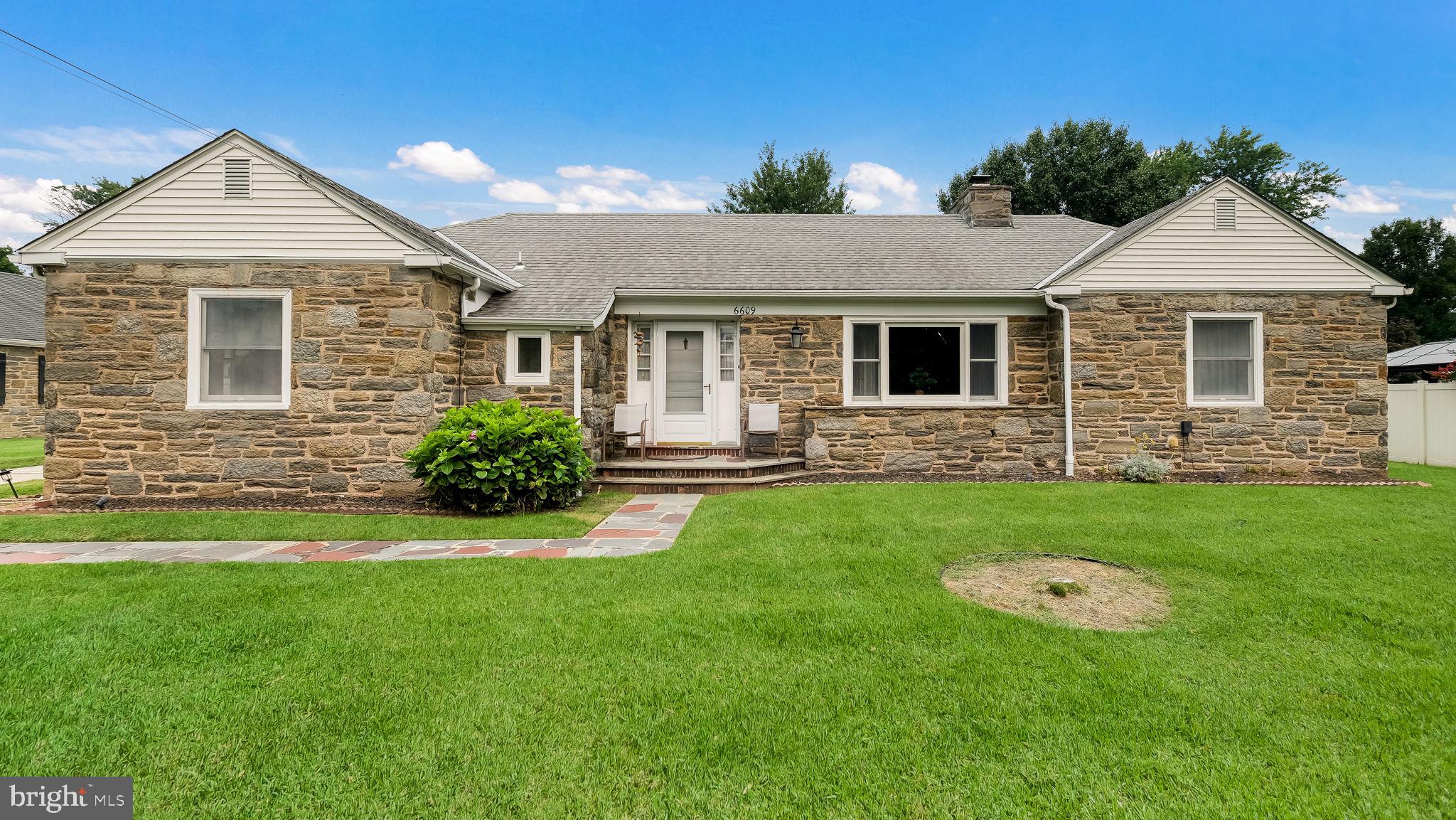 LANDRETH MANOR - Residential