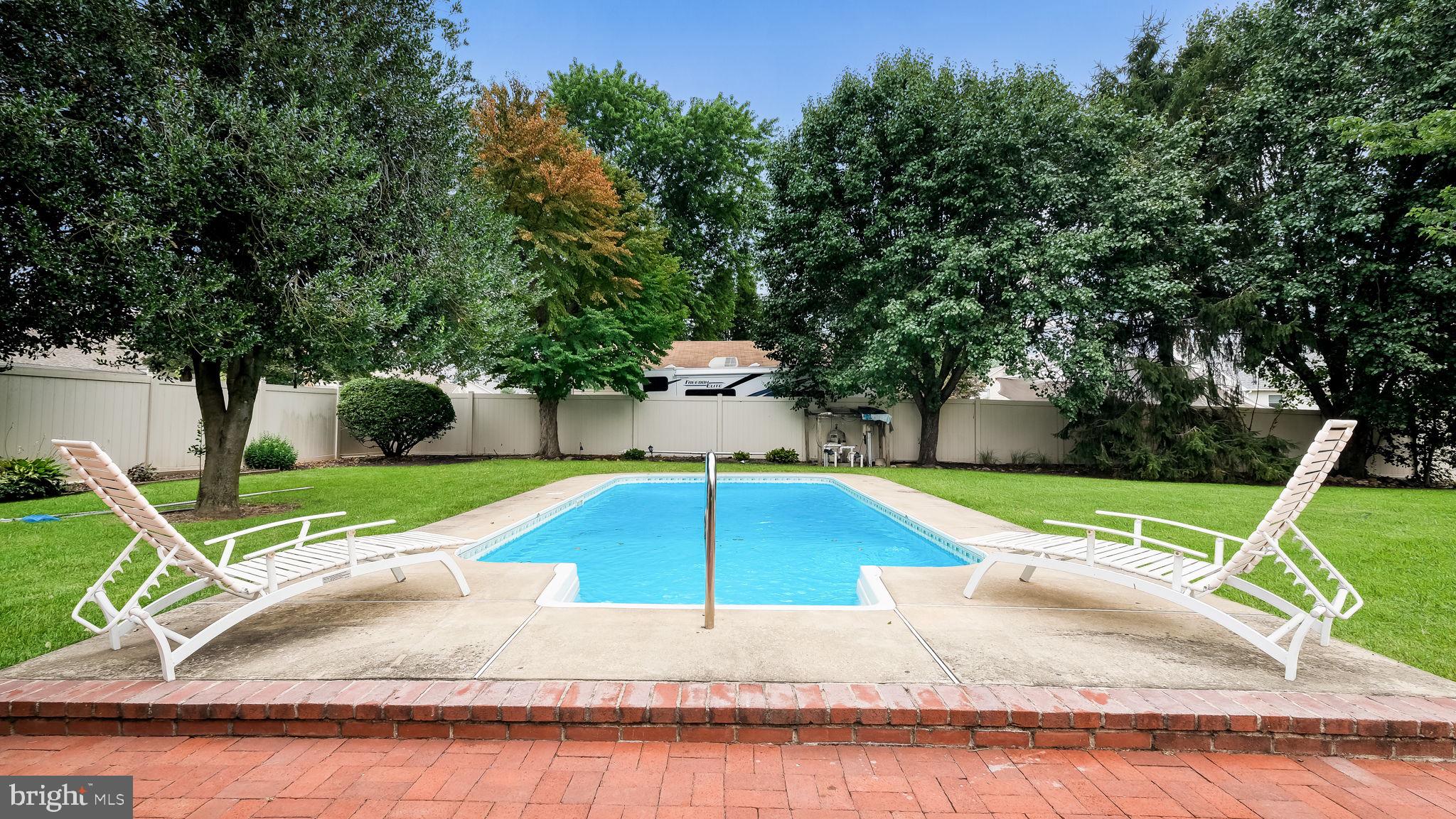 LANDRETH MANOR - Residential