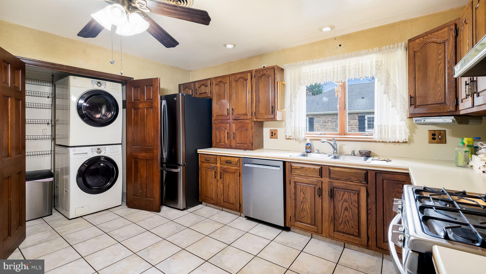 LANDRETH MANOR - Residential