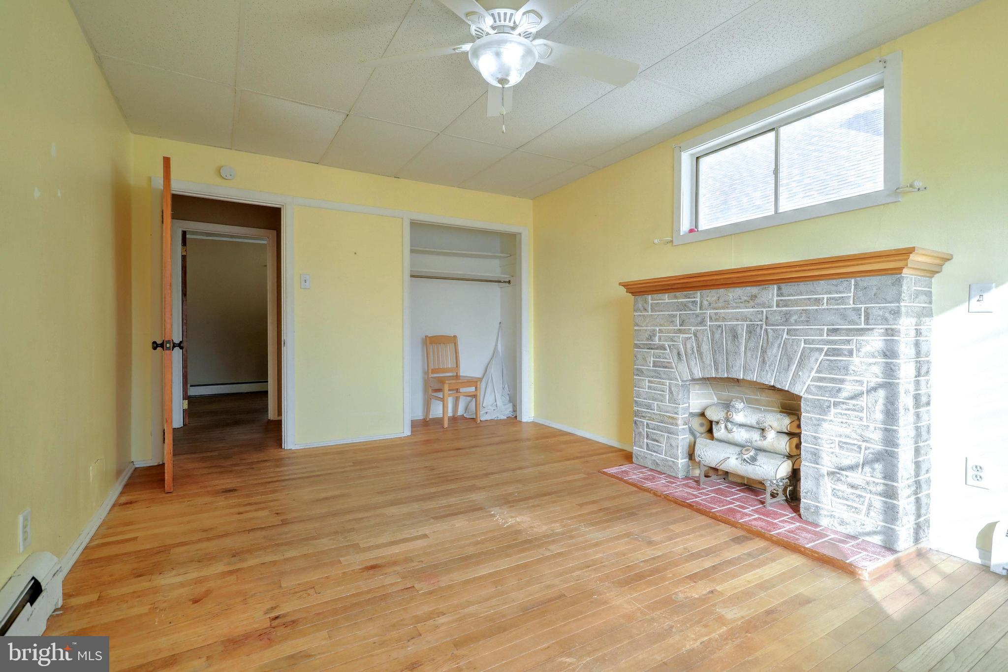 NORTH YORK BORO - Residential