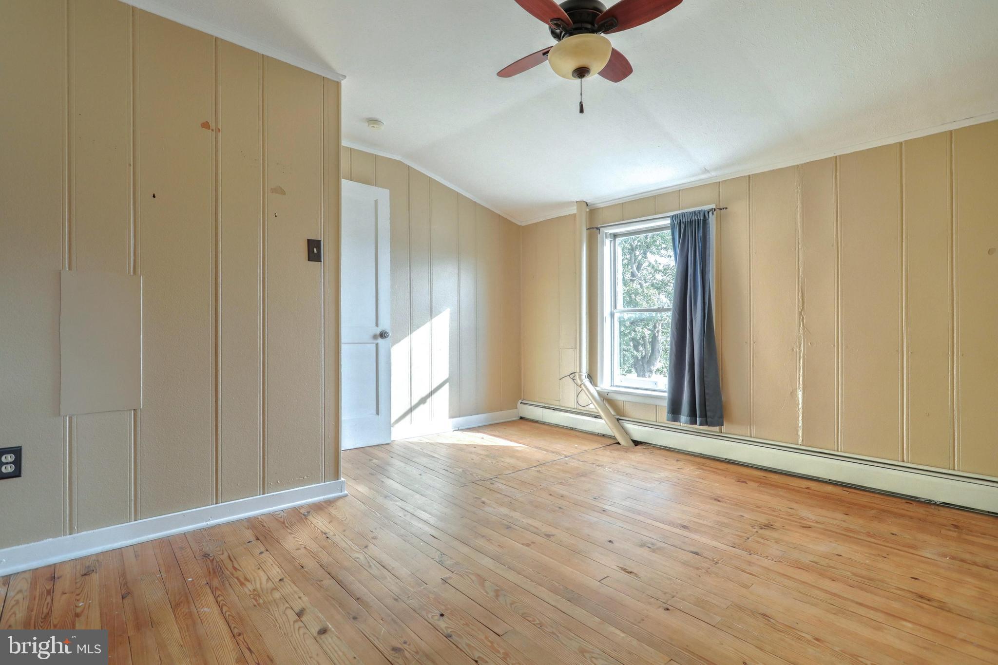 NORTH YORK BORO - Residential