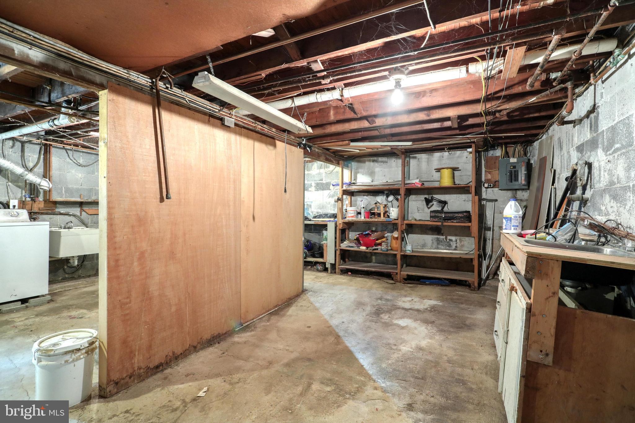 NORTH YORK BORO - Residential
