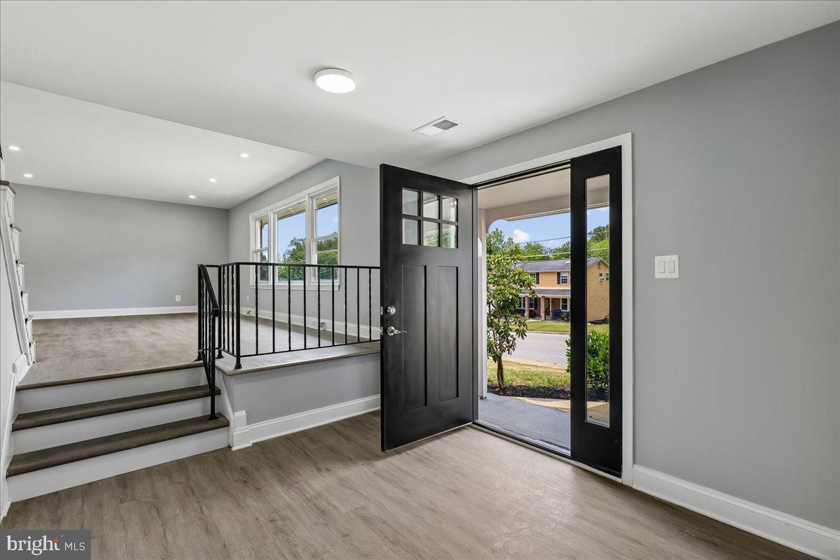 FOREST KNOLLS - Residential