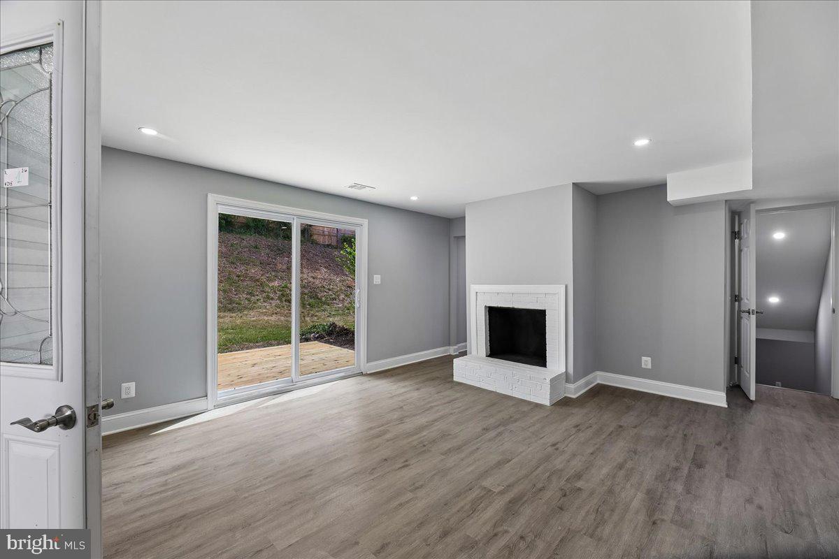 FOREST KNOLLS - Residential