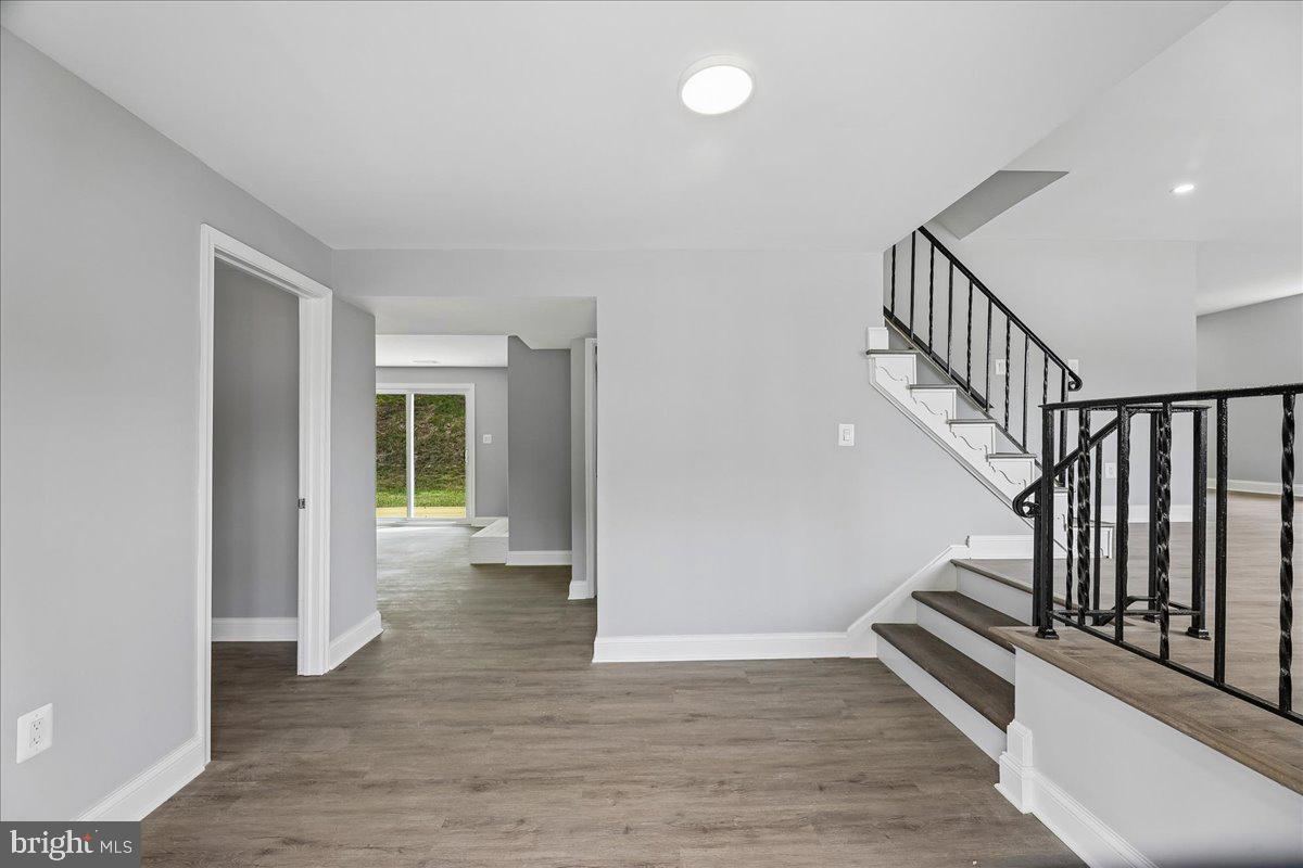 FOREST KNOLLS - Residential