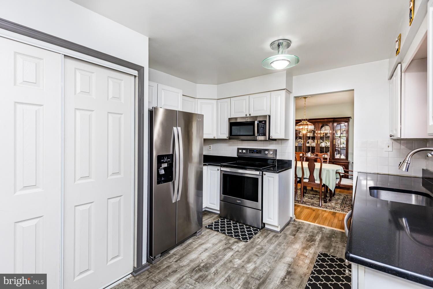 LONG REACH - Residential
