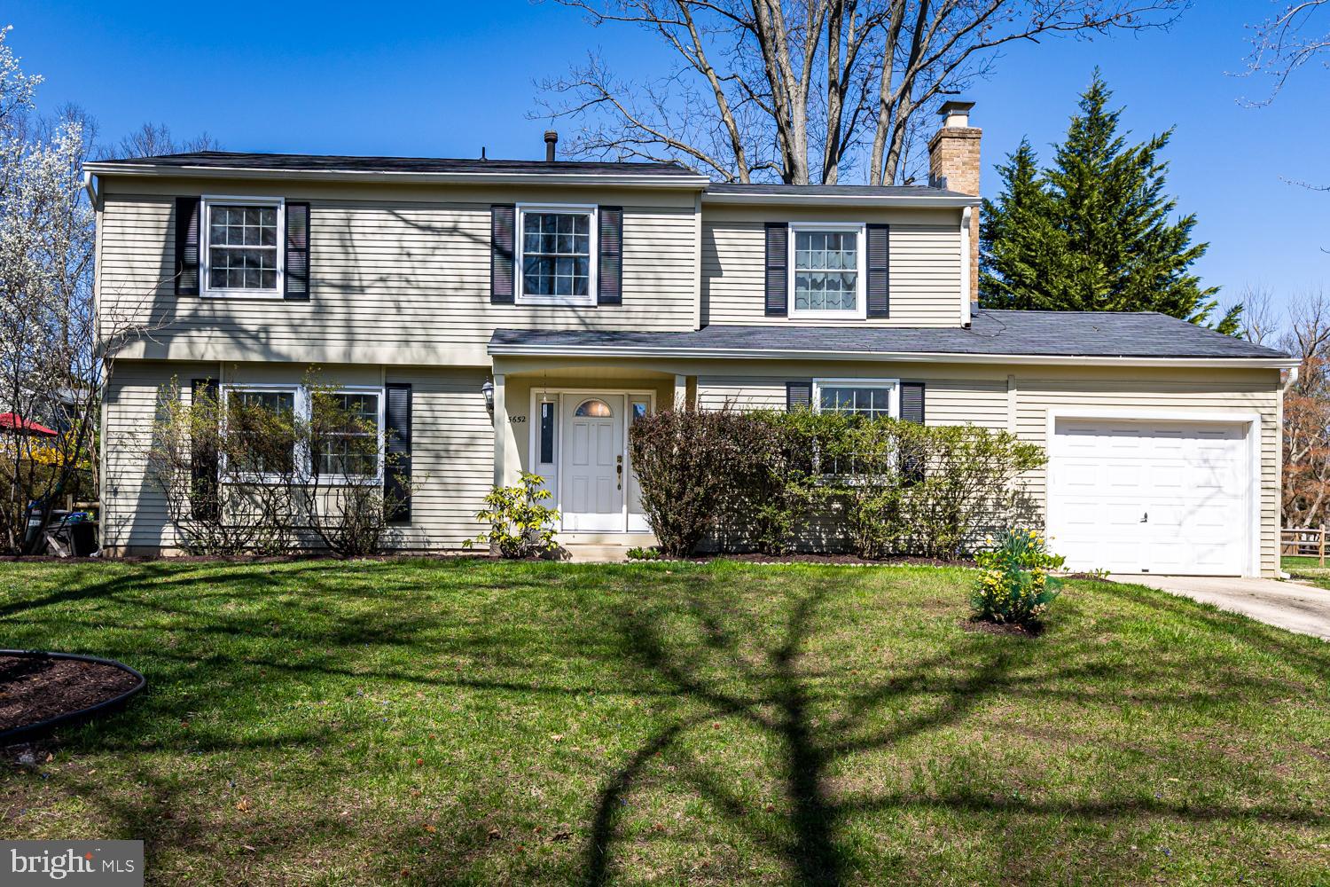 LONG REACH - Residential