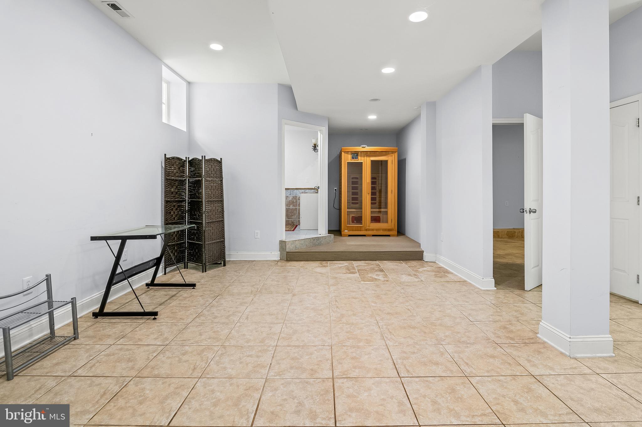 KINGSVILLE - Residential