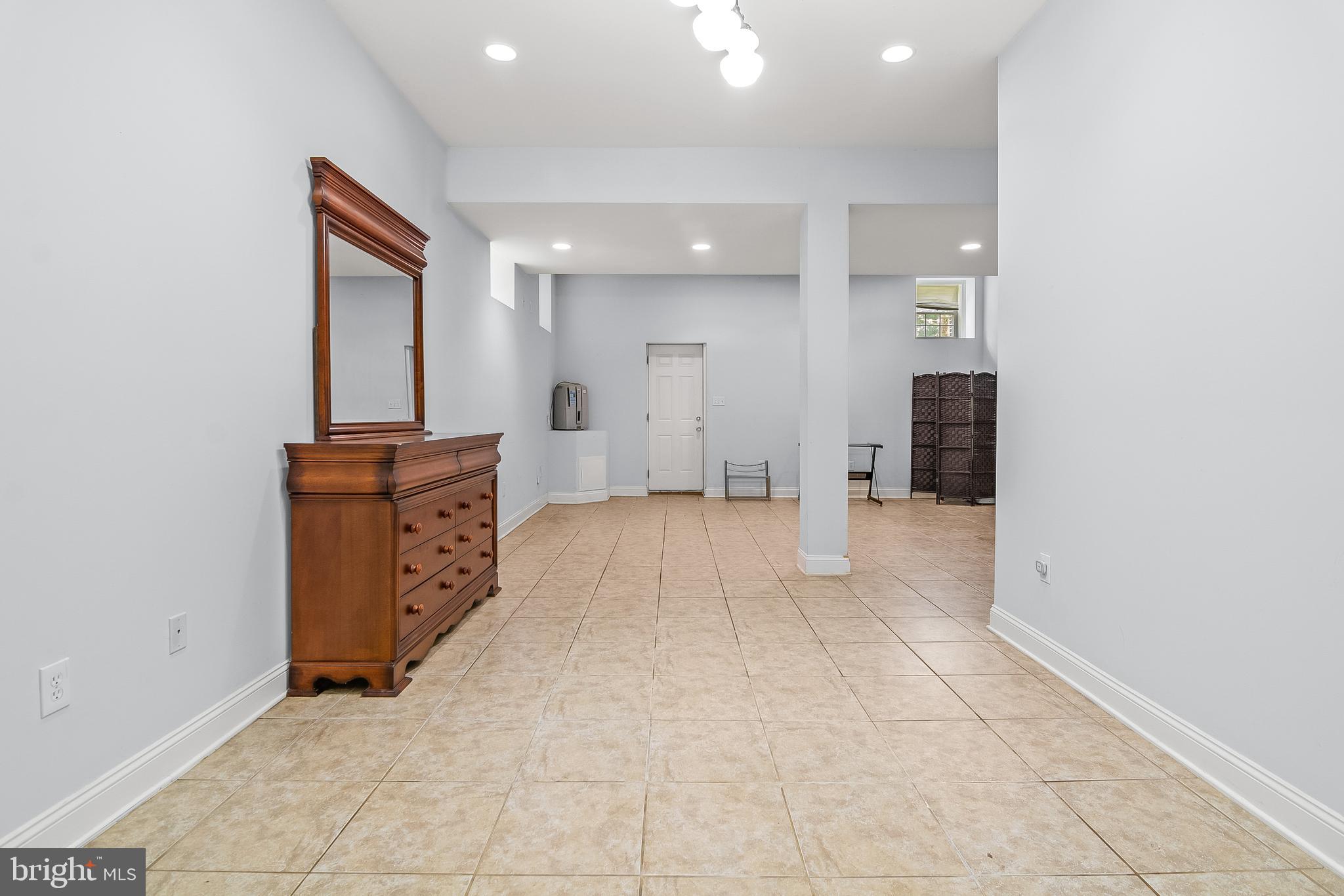 KINGSVILLE - Residential