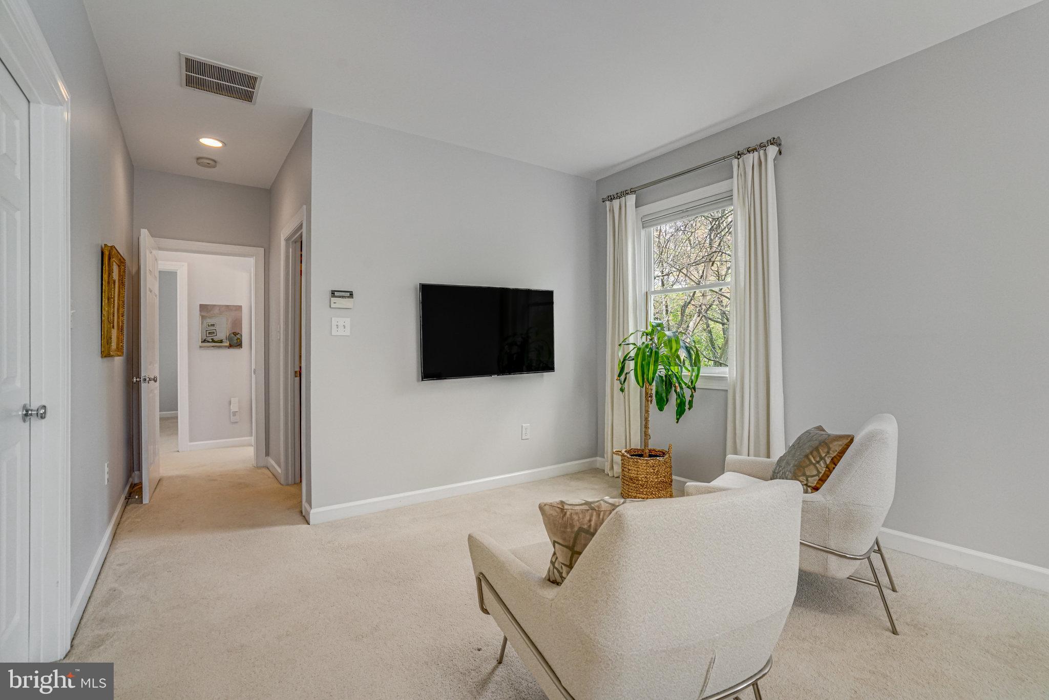 ELLISON HEIGHTS - Residential