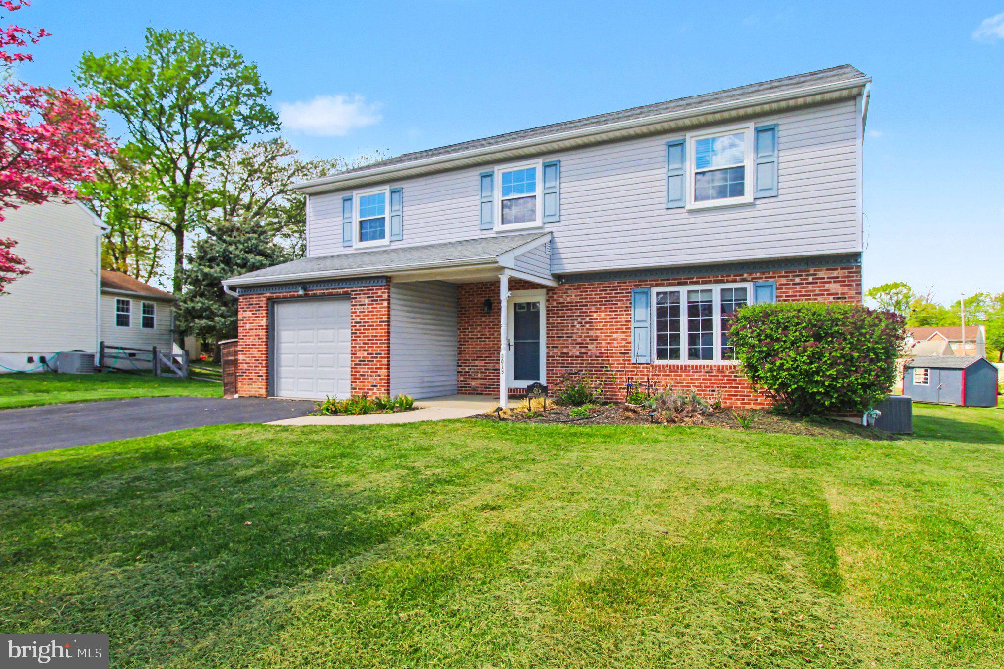 YORKTOWN - Residential