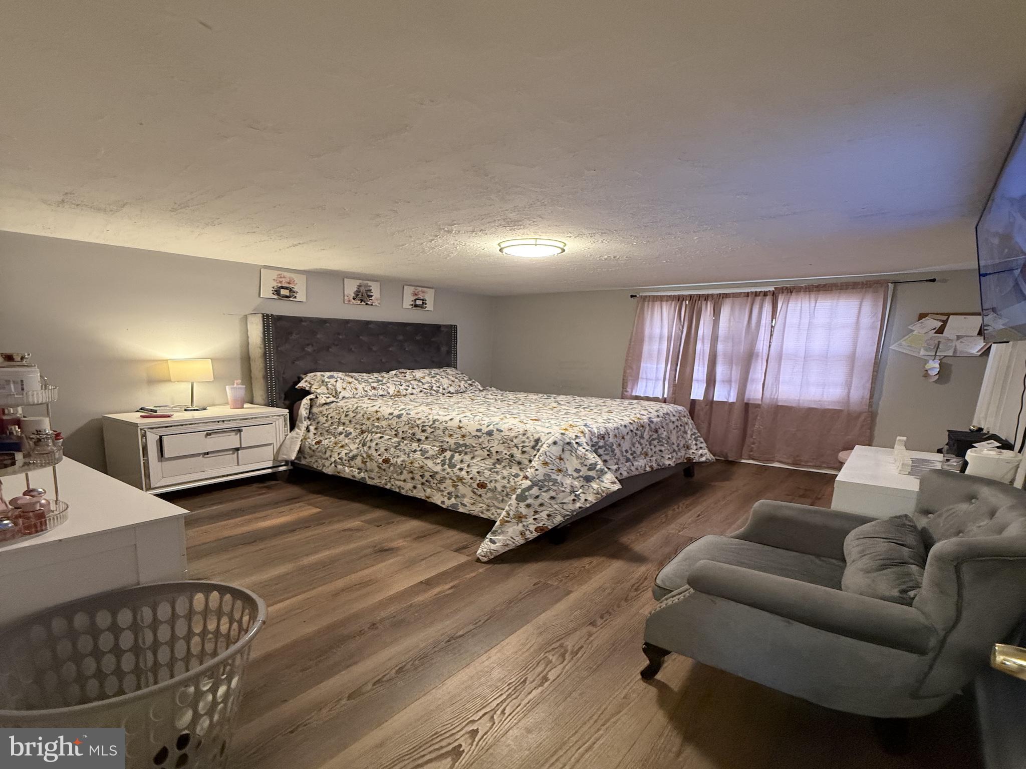 EDGEMONT PARK - Residential