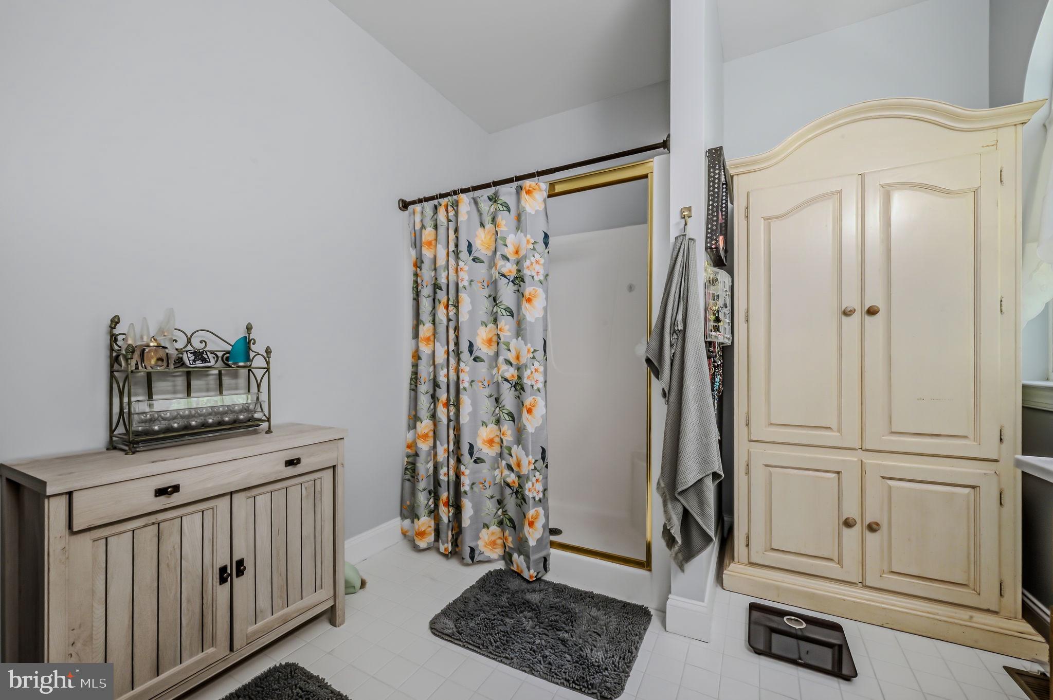 BELMONT - Residential