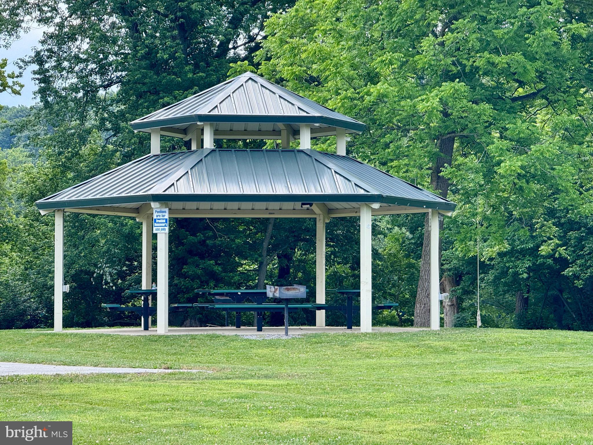 BROOKFIELD ON THE POTOMAC - Residential
