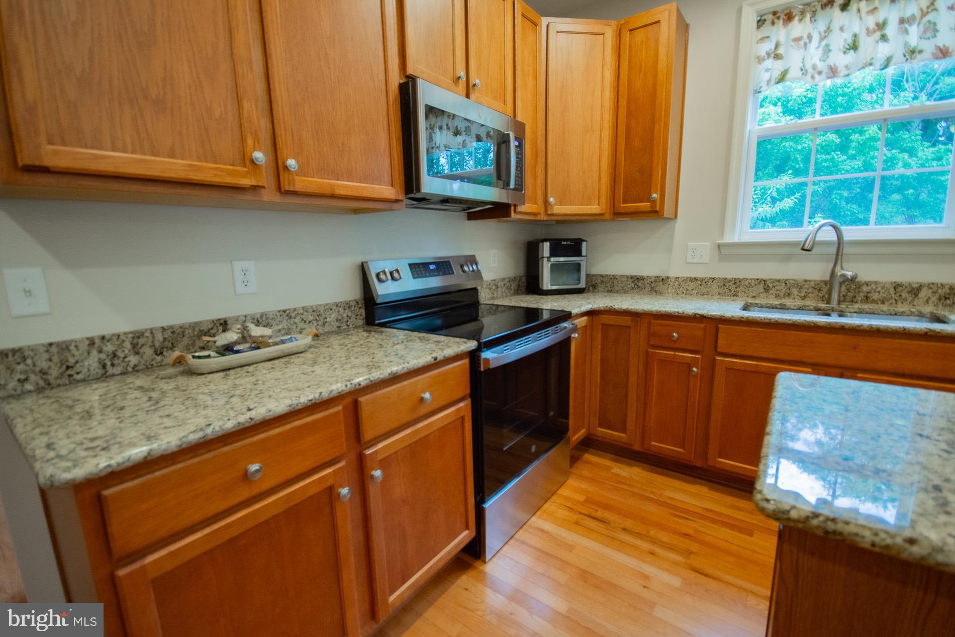 BROOKFIELD ON THE POTOMAC - Residential