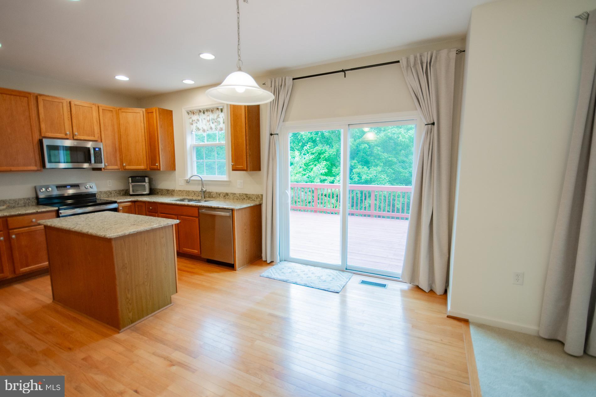 BROOKFIELD ON THE POTOMAC - Residential