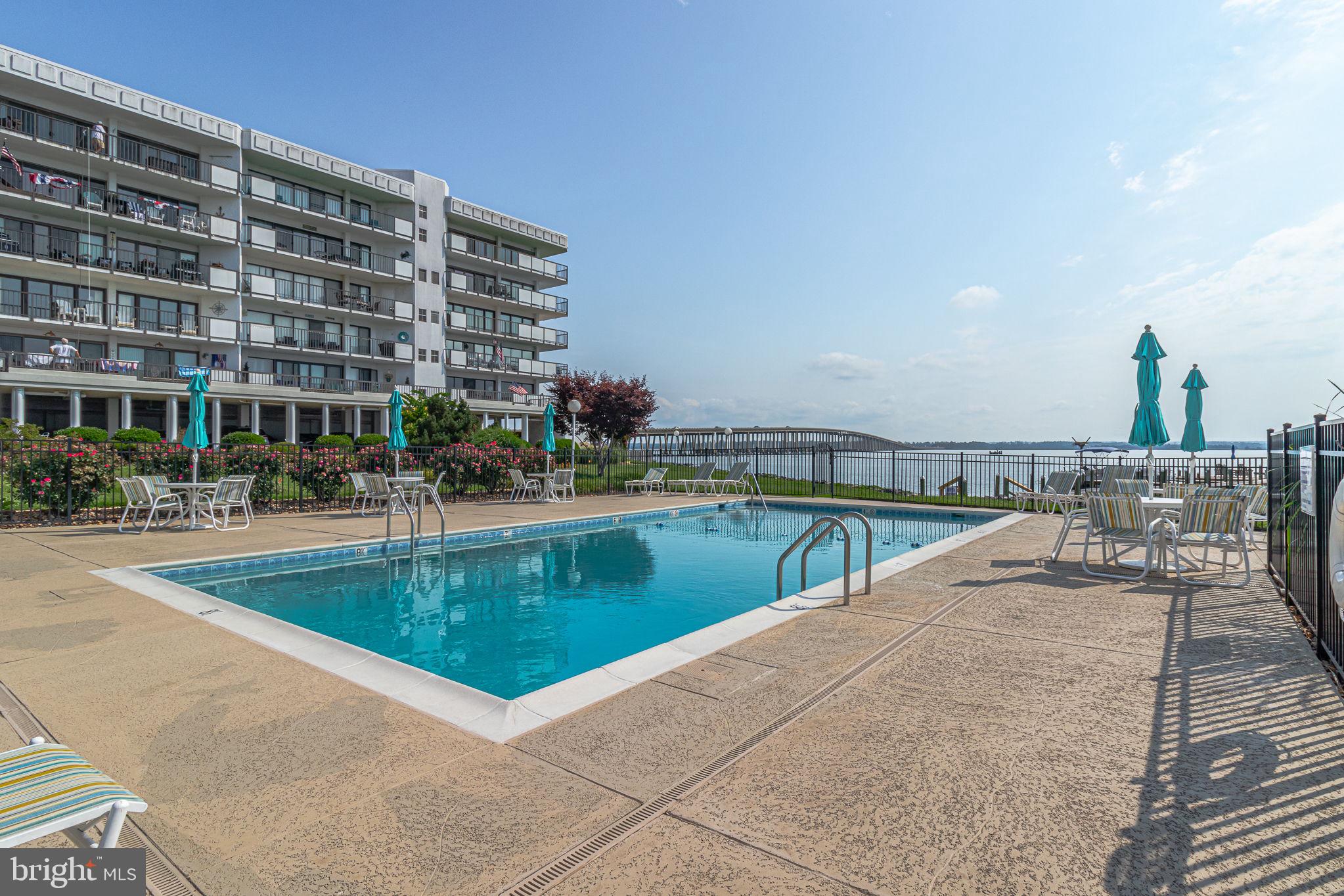 RIVERSIDE CONDOMINIUMS - Residential
