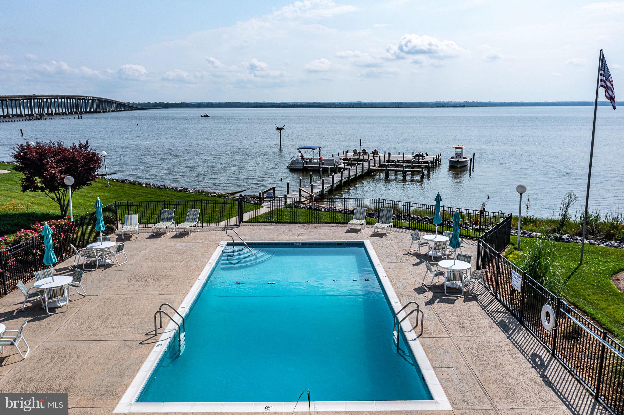 RIVERSIDE CONDOMINIUMS - Residential