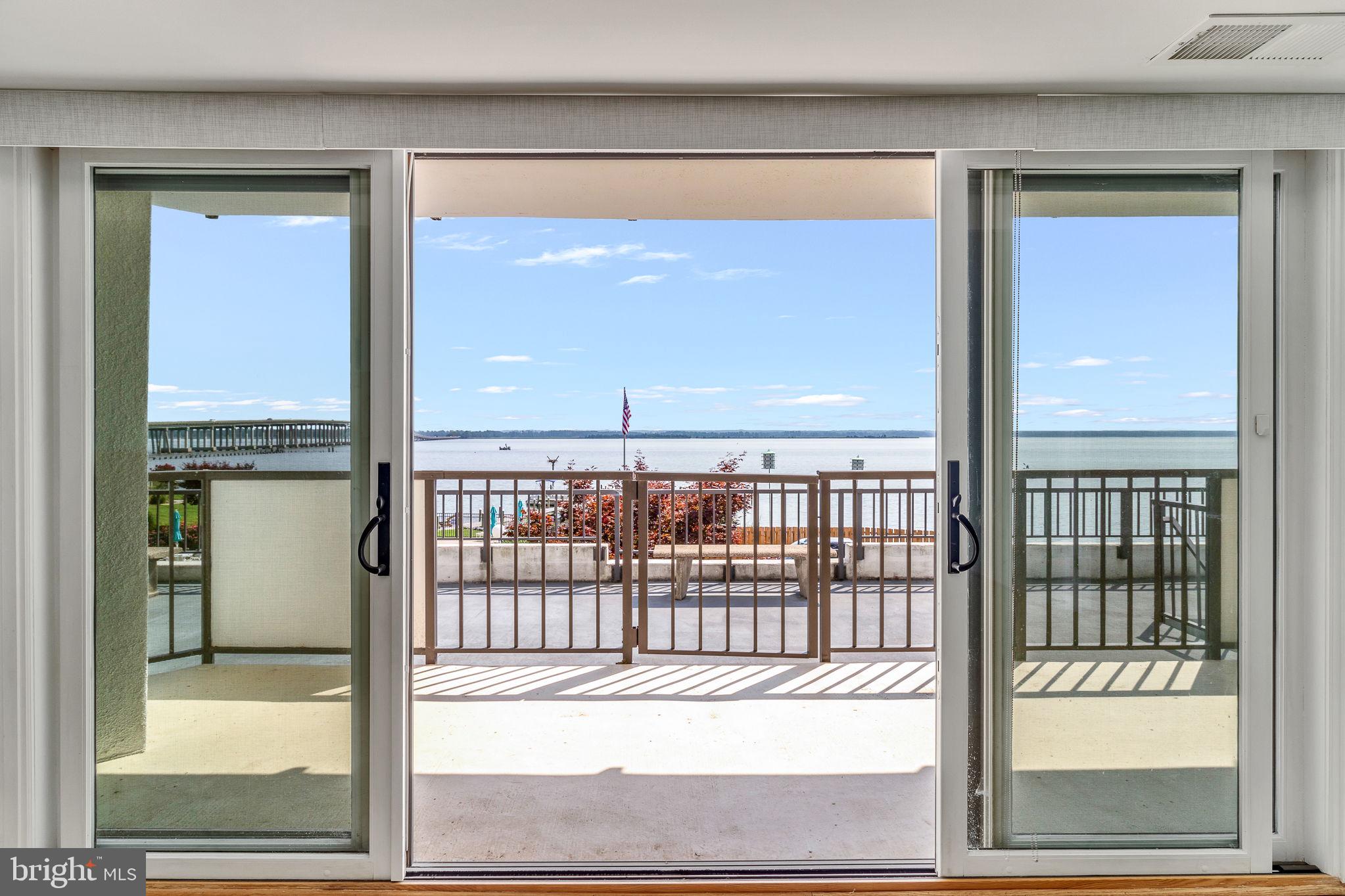 RIVERSIDE CONDOMINIUMS - Residential