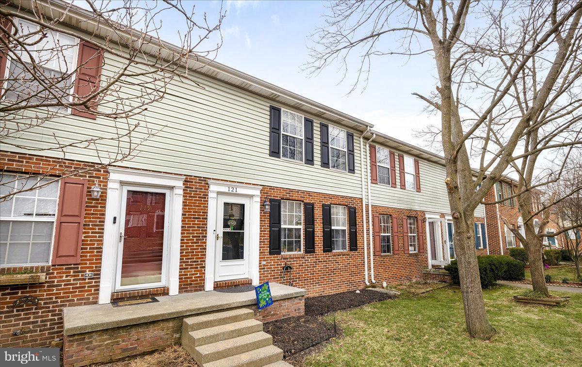 BROOKLAND HEIGHTS - Residential
