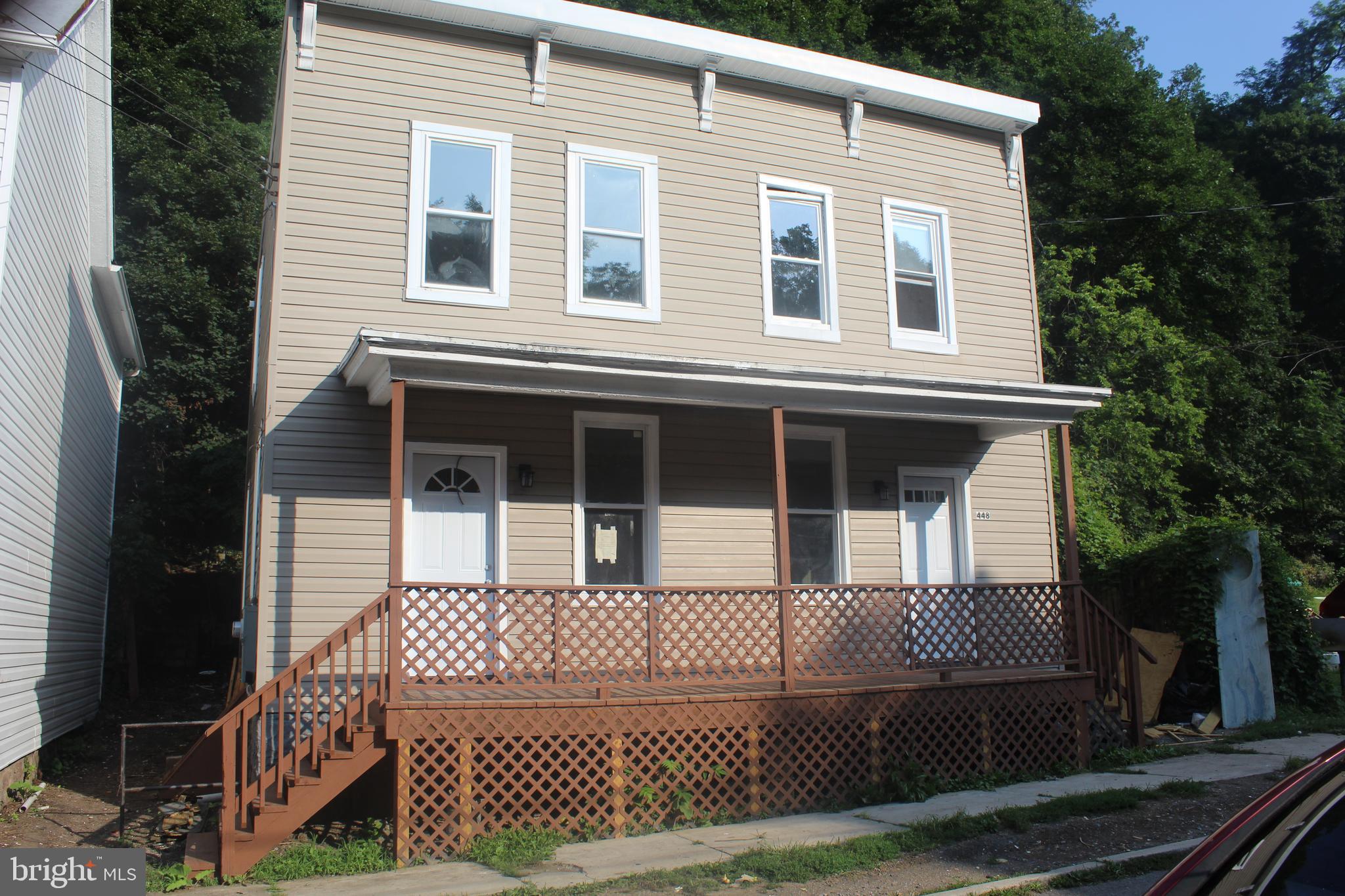 This beautifully updated triplex is an excellent investment opportunity with strong income potential. The property features one spacious 2-bedroom unit and two well-appointed 1-bedroom units, all move-in ready.Each unit offers beautiful flooring throughout, updated kitchens with modern countertops, and stylish bathrooms with immaculate showers and vanities. Whether you're looking to expand your investment portfolio or live in one unit while generating rental income from the others, this property is ready to deliver.
Conveniently located in the heart of Cumberland, you'll be just minutes from shopping, restaurants, and major highways, making commuting easy and adding to the property's appeal for tenants.Don't miss out on this fantastic income-producing property. Schedule your private showing today!