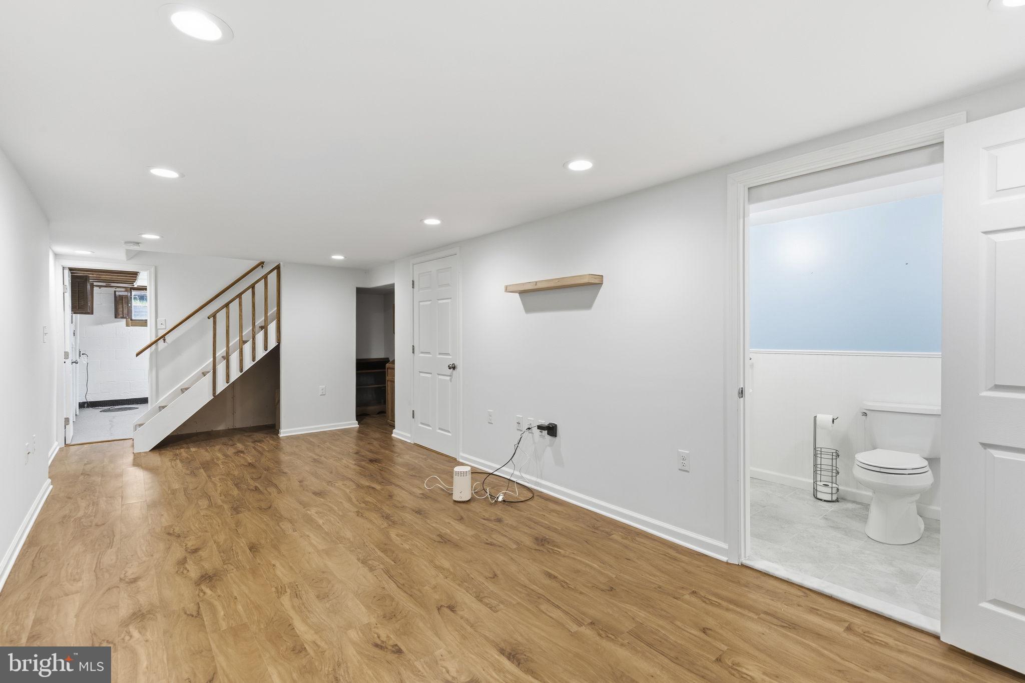 HIGH RIDGE PARK - Residential
